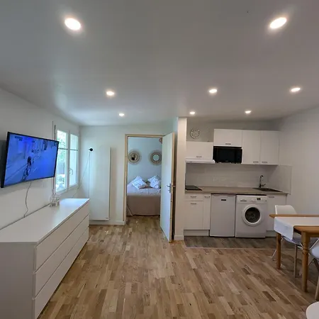 Petite Maison Independante *